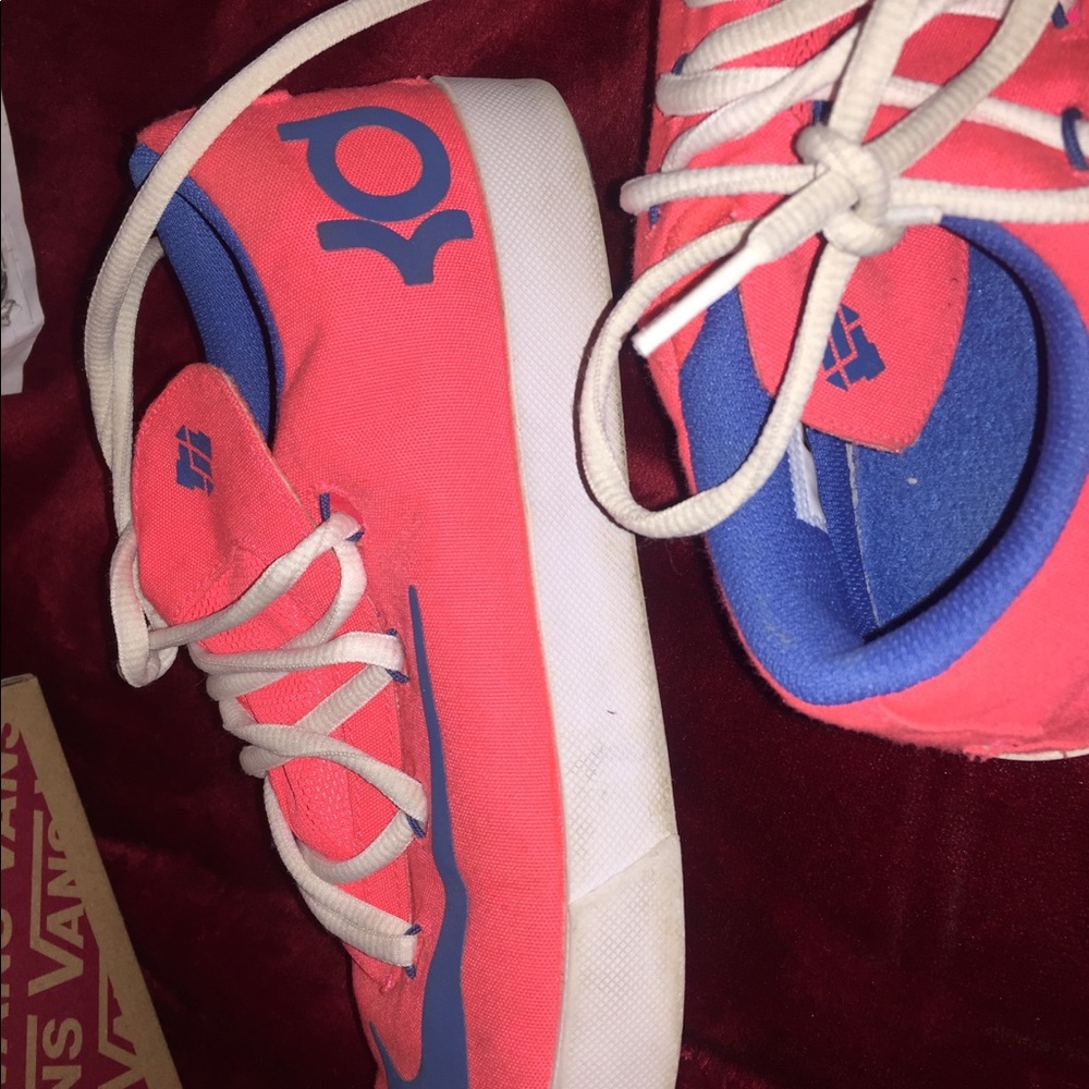 KDs - Picture 2 of 3